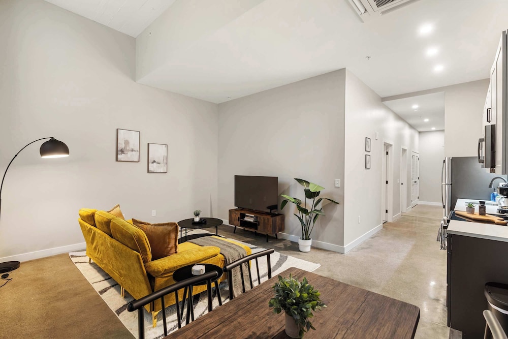 CozySuites at Textile
