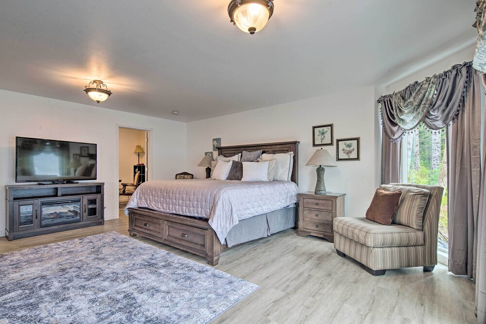 Juneau Vacations - Waterfront House w/ Glacial Views - Near Downtown! - Property Image 24