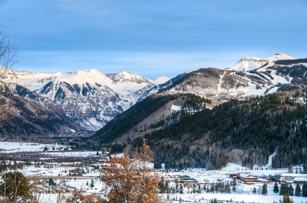 Boomerang Lodge 3 2 Bedroom Condo By Accommodations in Telluride