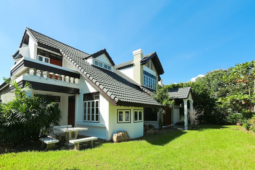 Villa de Nimman