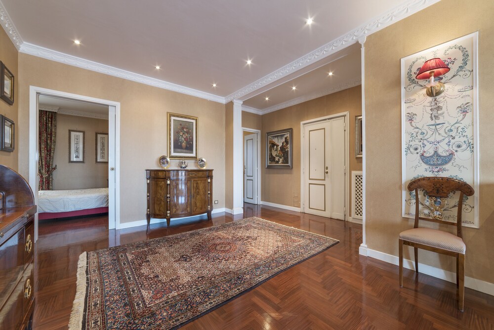 San Pietro Exclusive Panoramic Flat