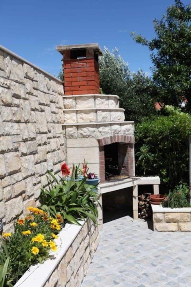 Photo 16