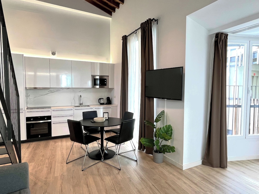 Feelathome Conde Apartments