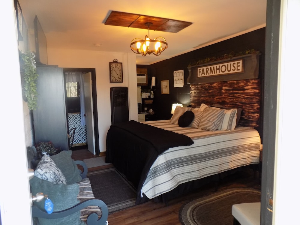 Dighton Inn