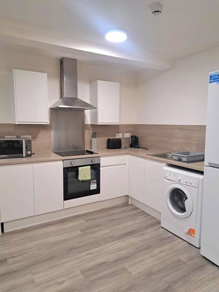 Practical & Affordable 2 BR Flat in City Centre