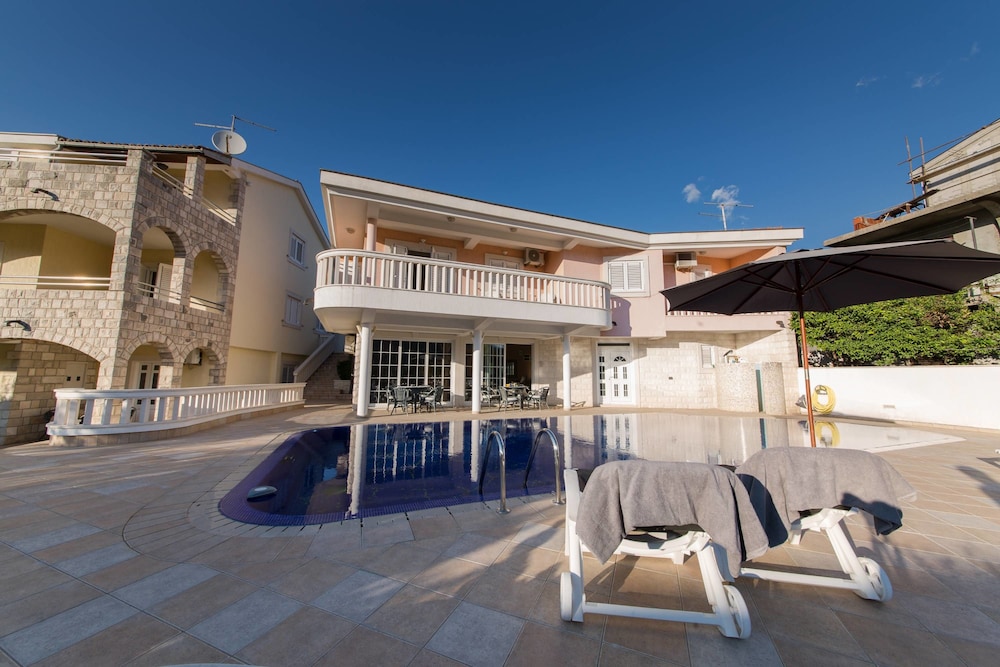 P&N Resort
