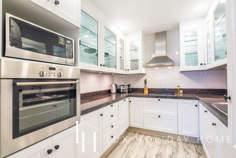 LUX  Modern Residence across Dubai Mall