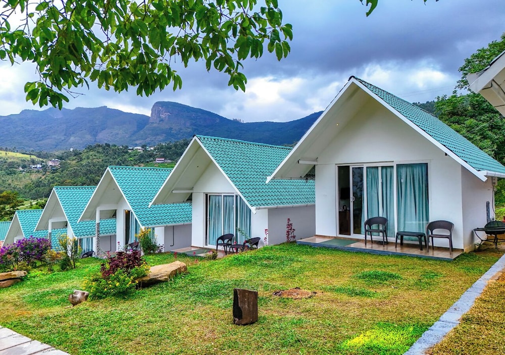 Gardenia Kanthalloor by VOYE HOMES