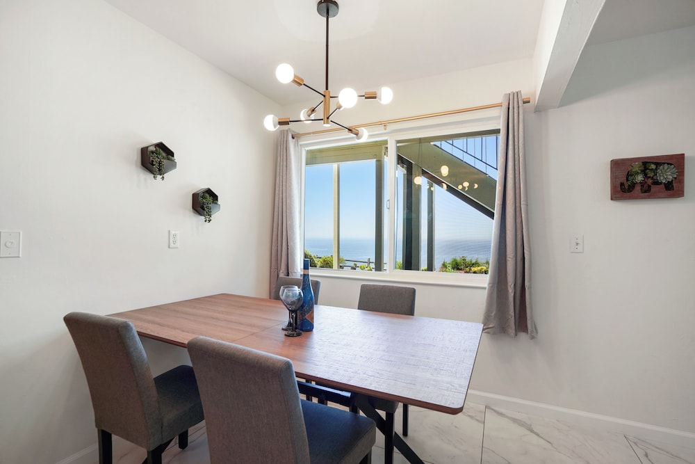 Charming 2BR Ocean Getaway in Pacifica
