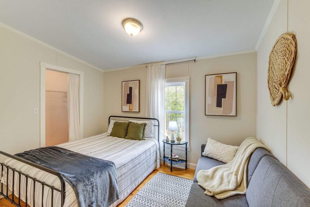 Walk to River: Loudonville Retreat w/ Hot Tub!