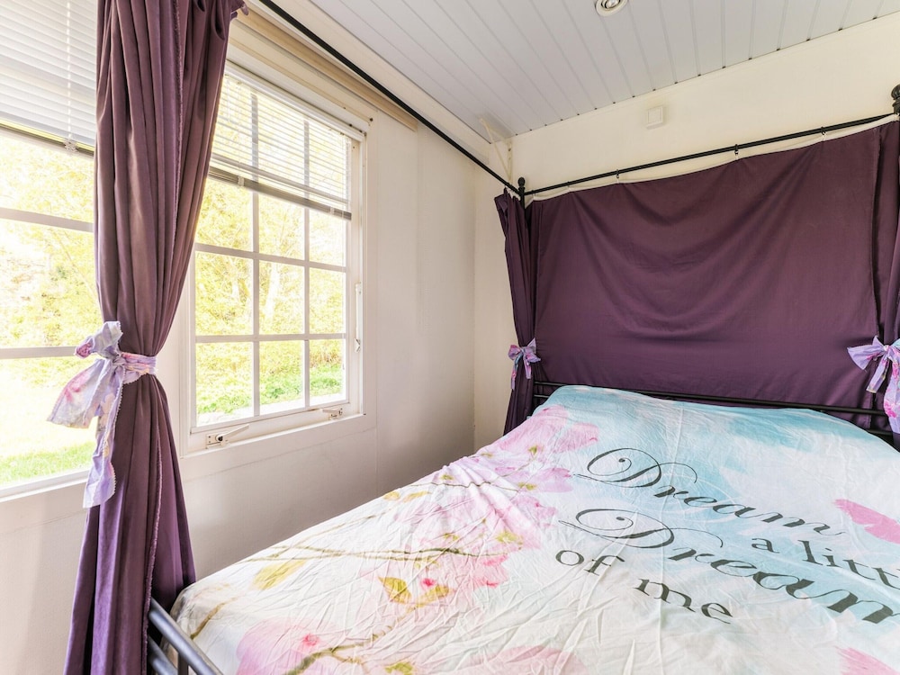 Amazing Holiday Home With Spacious Garden view 2
