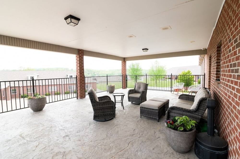 Conestoga Quarters view 5