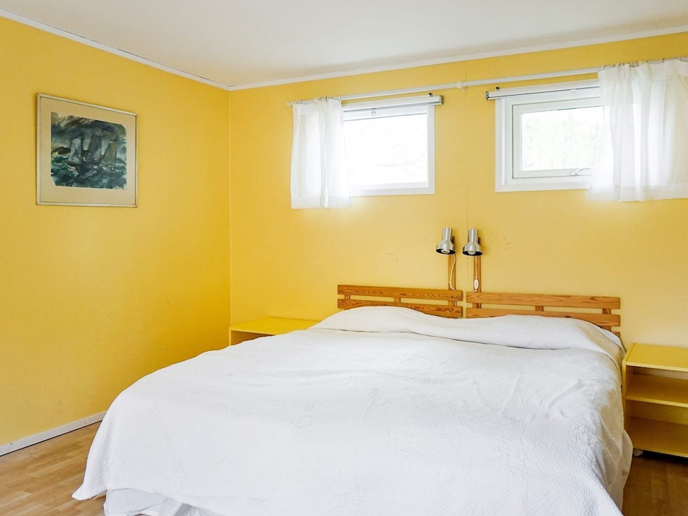 9 Person Holiday Home in Fiskebackskil view 3