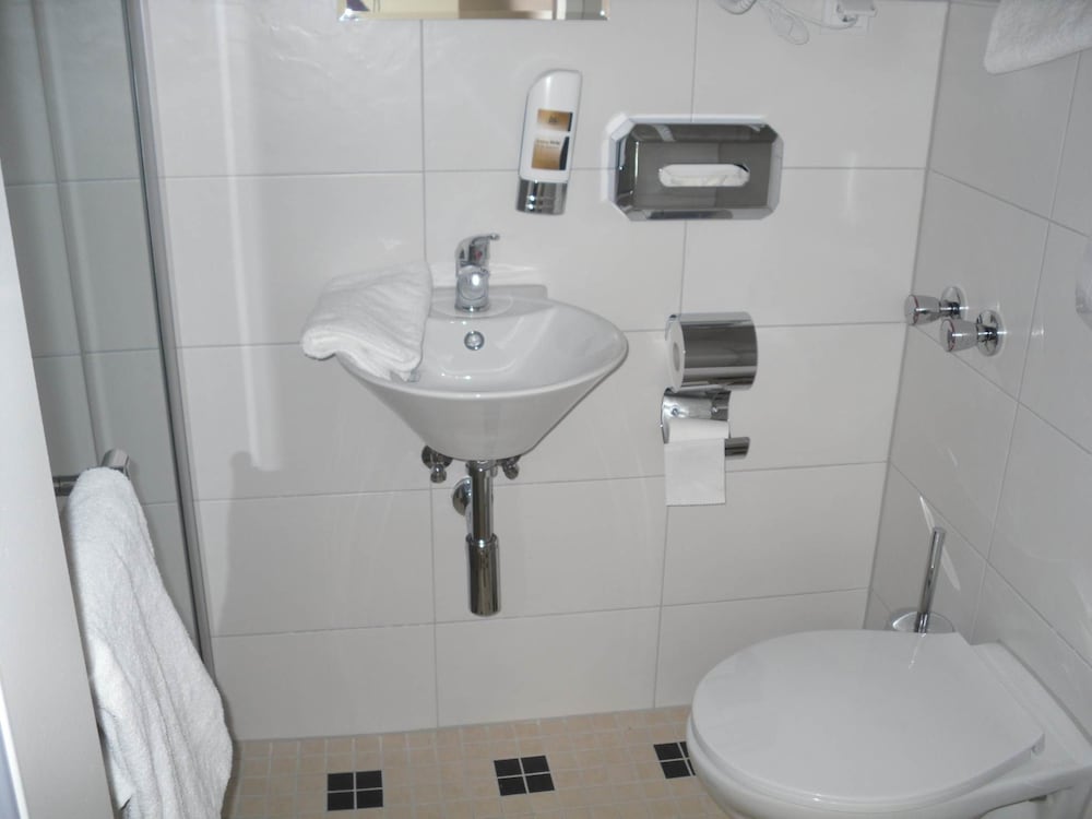 City Hotel Garni Ahlen - Property Image 2