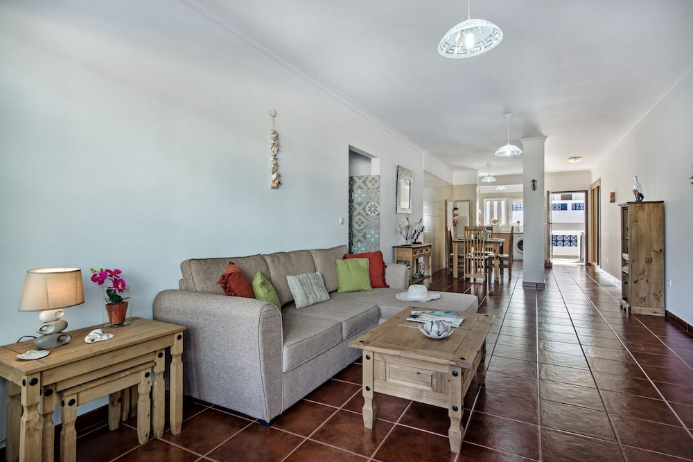 Santa Luzia Residence by MarsAlgarve