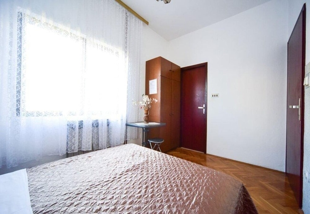 Ivan Z2 - 250 m From Beach - A1 view 5