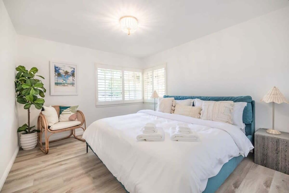 @ Marbella Lane - Serene Ranch Style Home W/pool