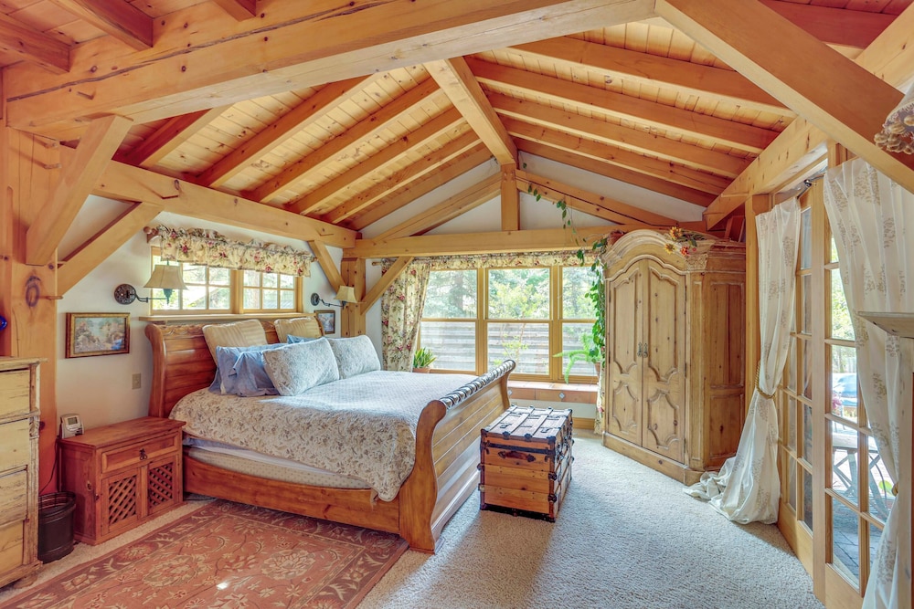 Steps From Natl Forest: Creekside Home in Durango