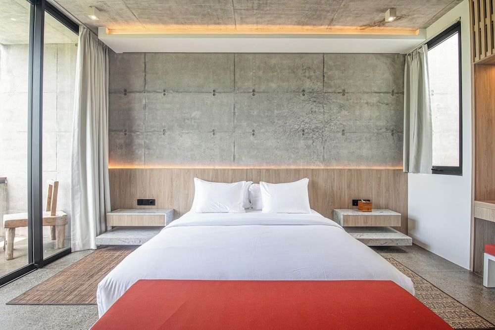 Modern 2BR Villa Enclosed Living Heart of Canggu