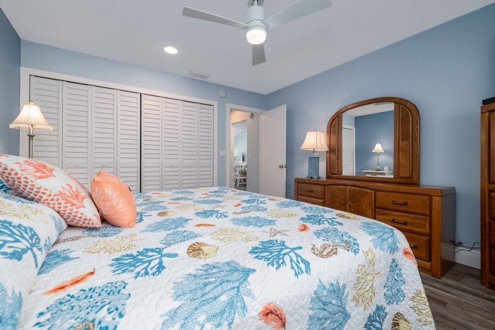 Beautifully Decorated Townhome In Sugar Mill Nsb 2 Bedroom Townhouse