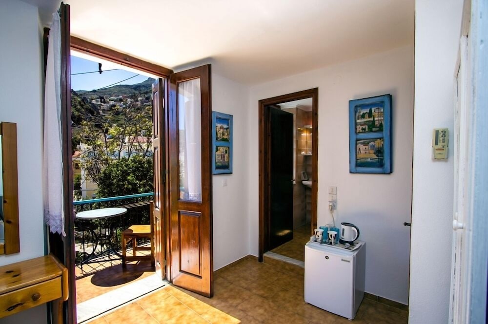 Symi Center