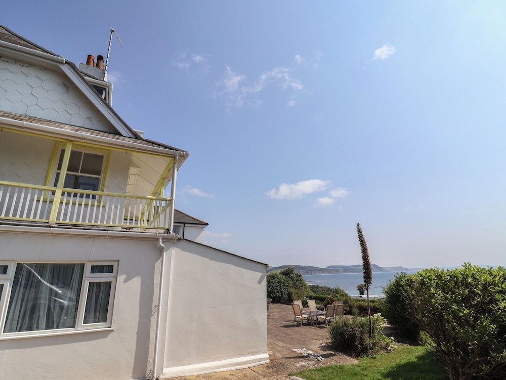 3 Harbour Heights