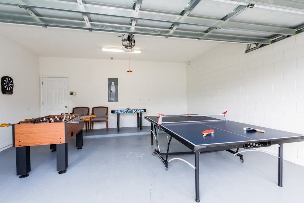 7BR Pool Home Emerald Island by SHV-8409