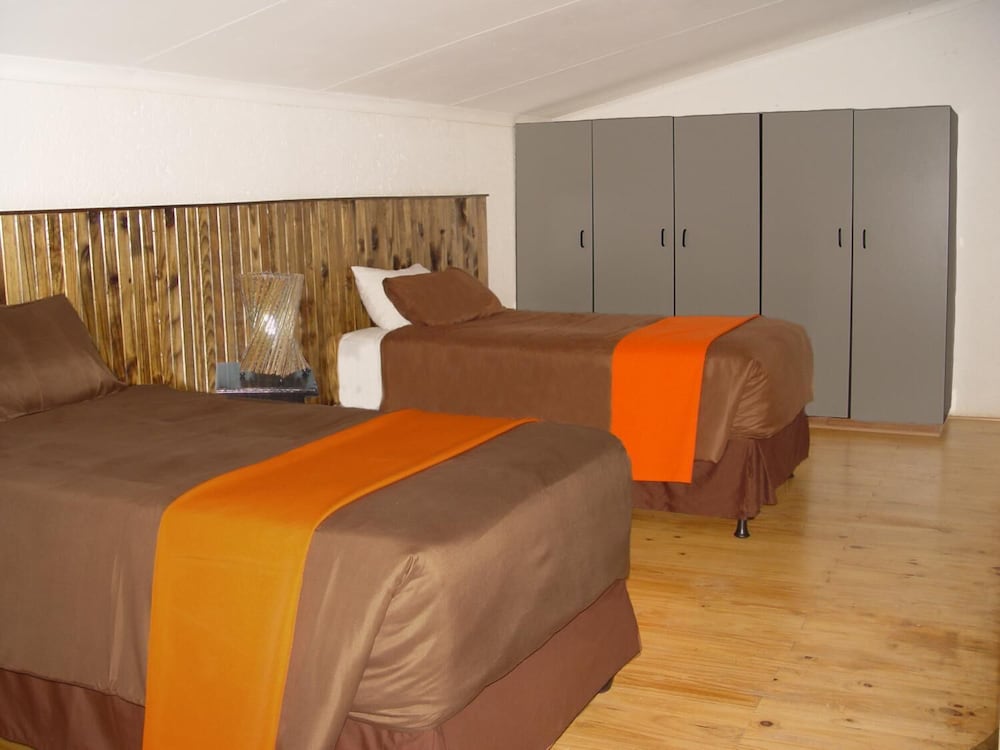 Esther's Lodge