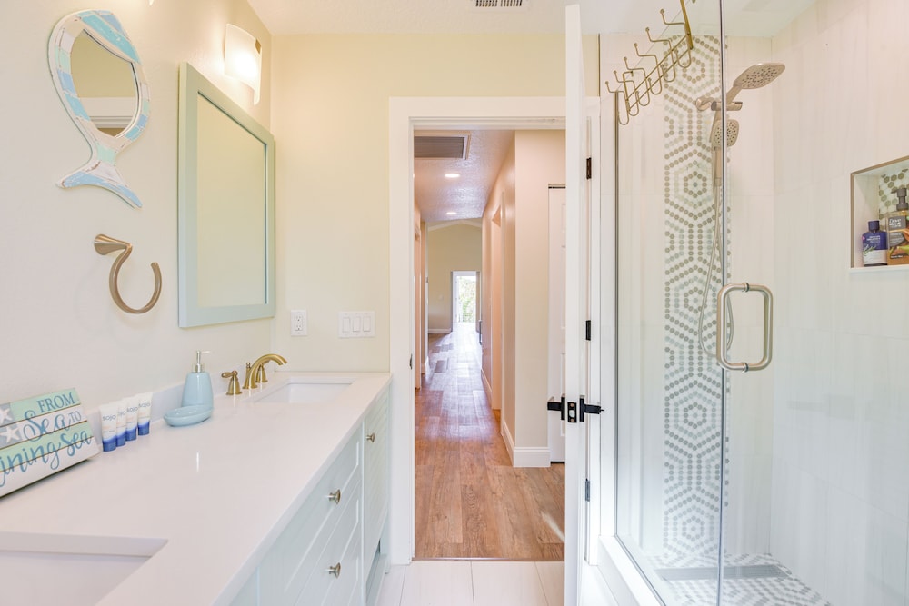 Walk to Ocean: Home w/ Pool in Holmes Beach