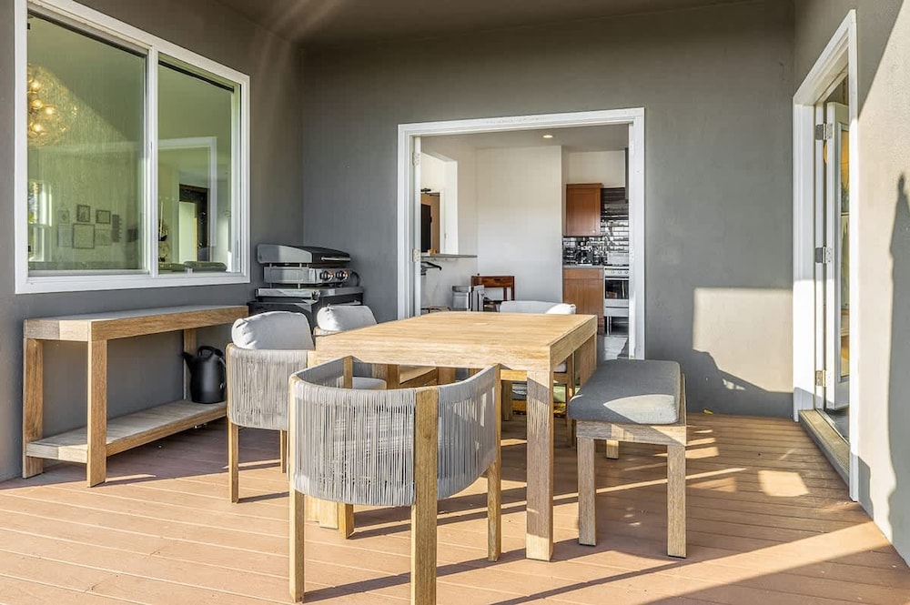 Large Home With Sauna