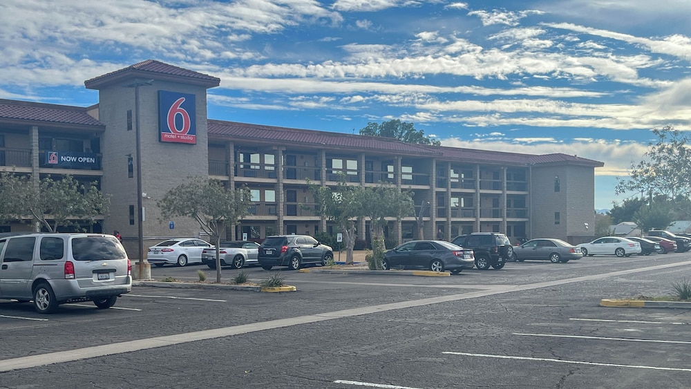 STUDIO 6 Victorville Green Tree Blvd