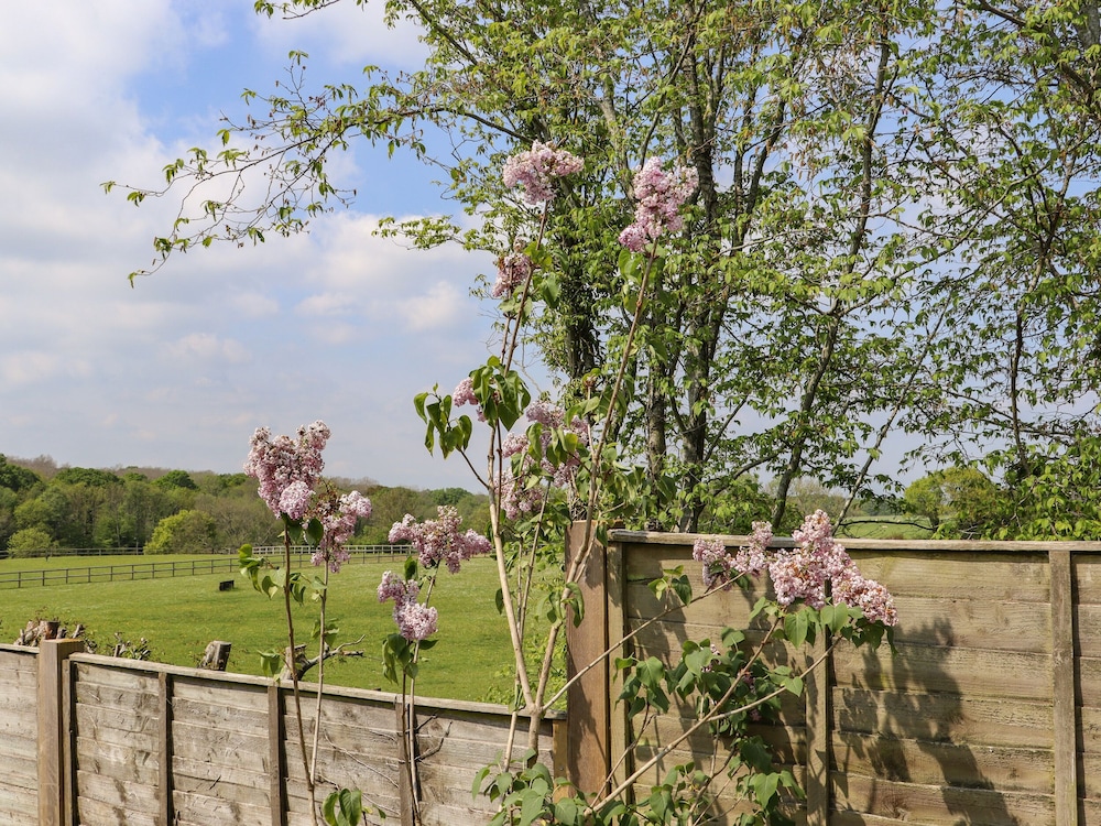 Six Acres House