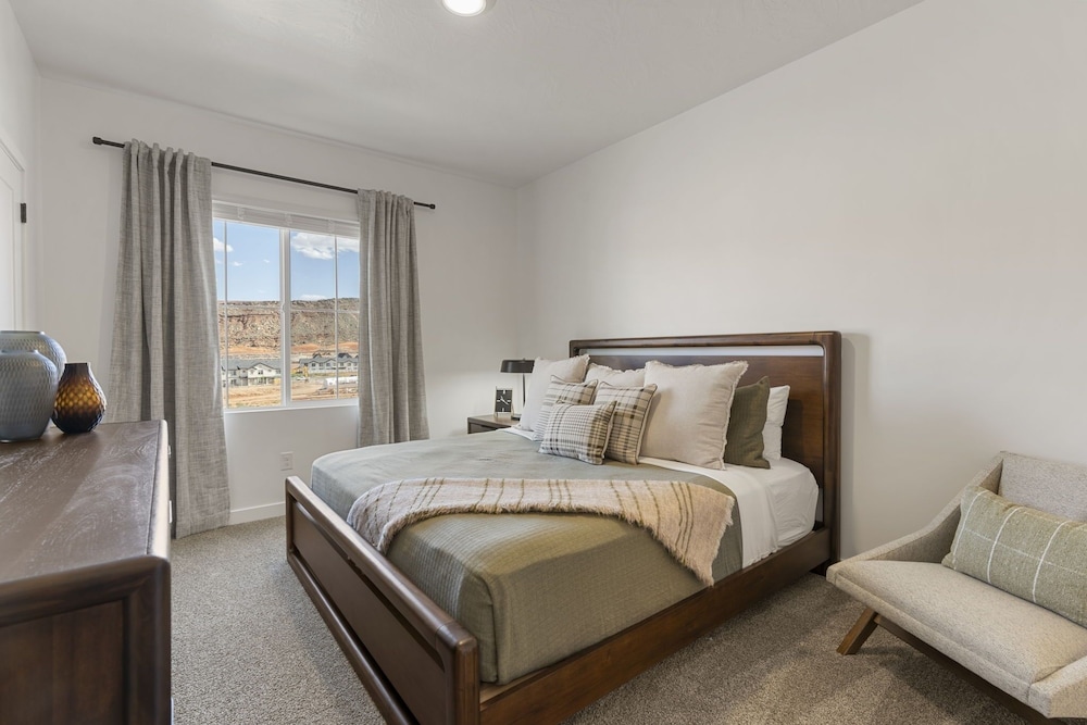 Ripple Retreat 4 Bedroom Townhouse