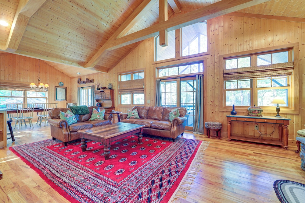 Golf, Hike & Trout Fish: Mtn-view Cashiers Retreat