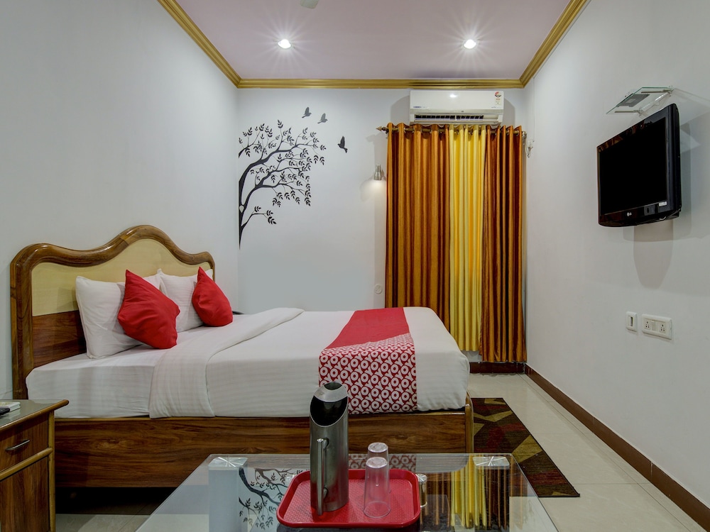 OYO 4275 Hotel Sunraj Residency - Property Image 14