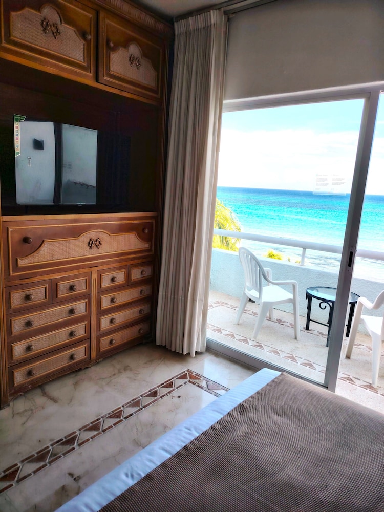Sunset Fishermen Beach Resort Room 344 A&B