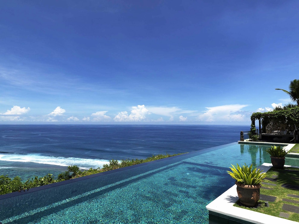 The Ungasan Clifftop Resort 24