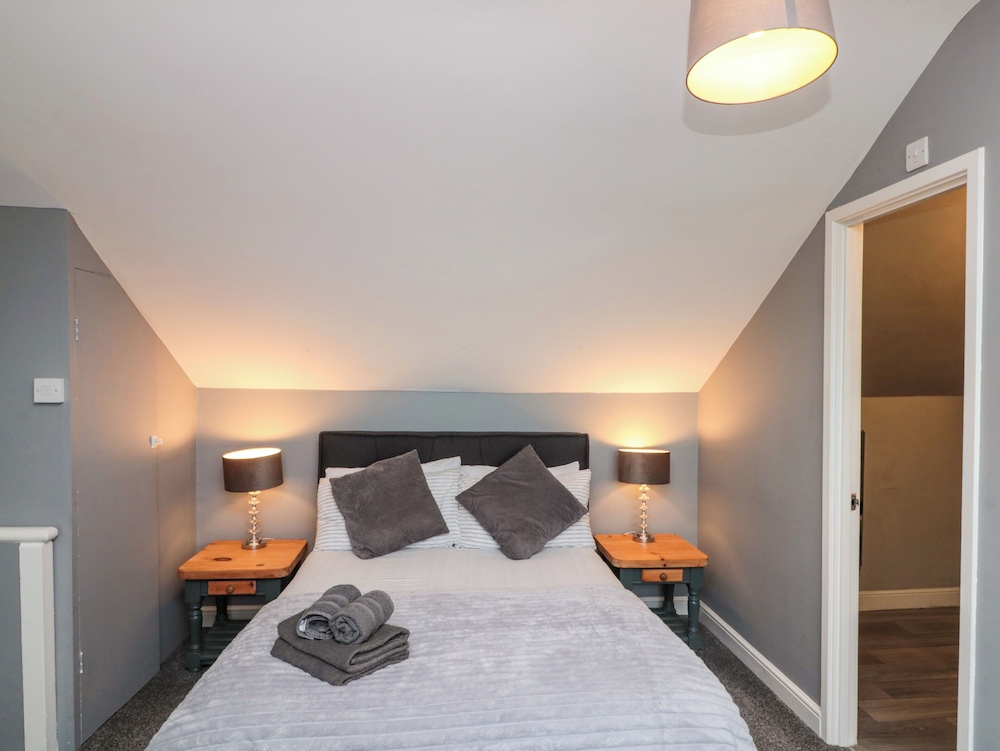 27 Westbourne Grove