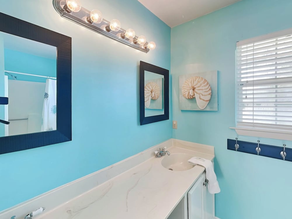 Sea Walk Cottage by Tybee Vacation Rentals