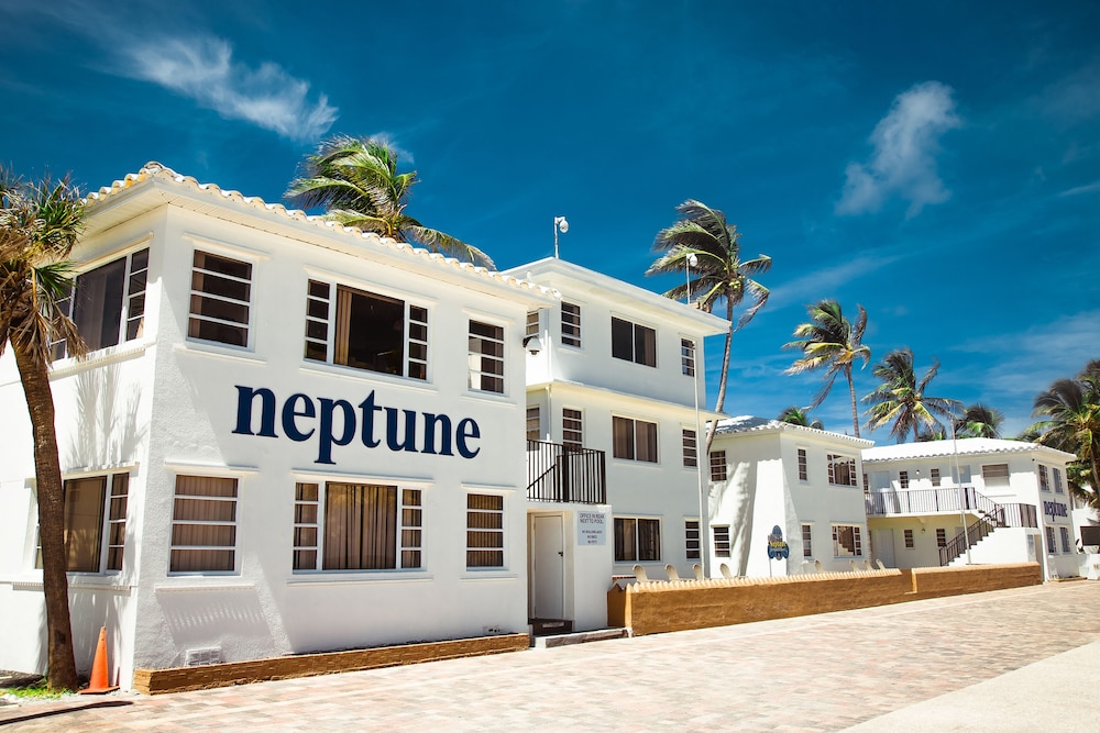 Hotel Neptune Oceanfront Rentals - Image 1