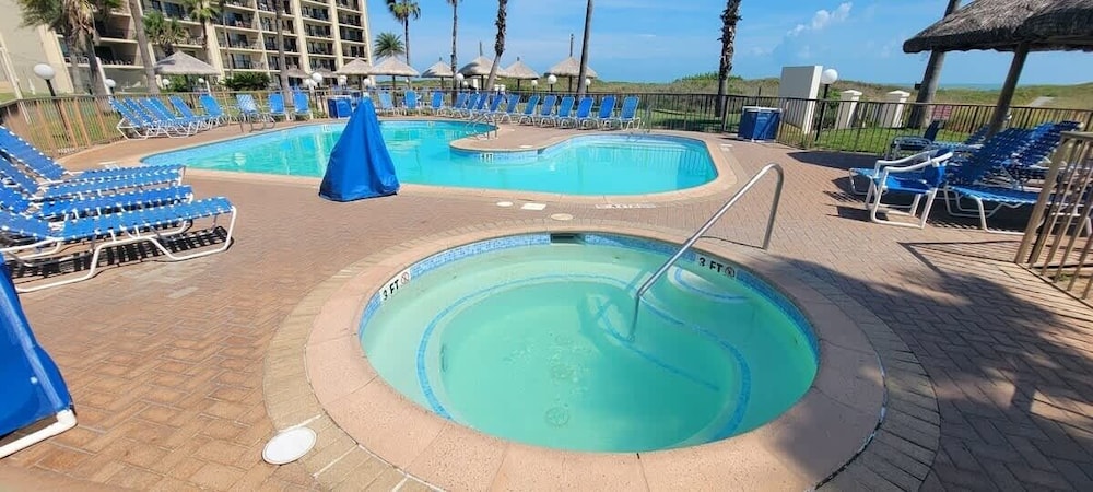Saida Beachfront Luxe Condo Two Heated Pools 2 Bedroom Condo