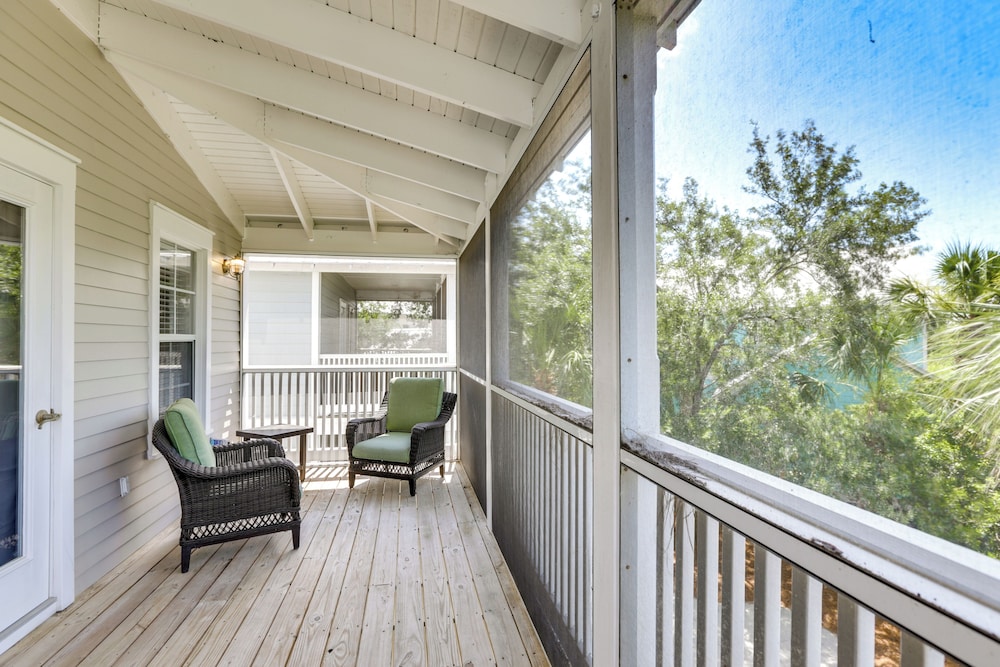Resort-style Port St Joe Escape ~ 3 Mi to Downtown
