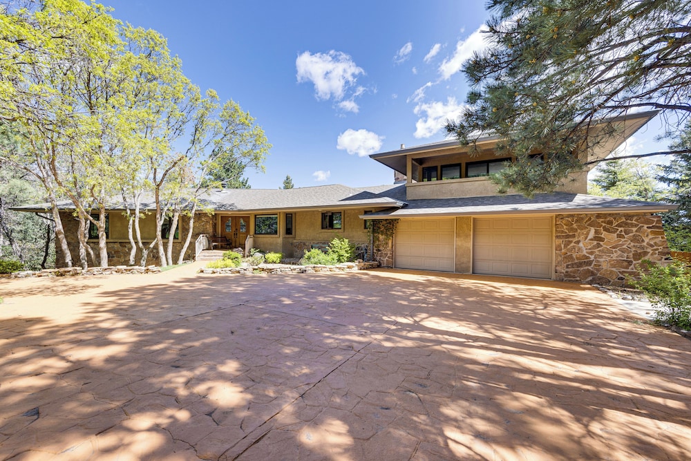 Deck & Mtn Views: Home in Colorado Springs