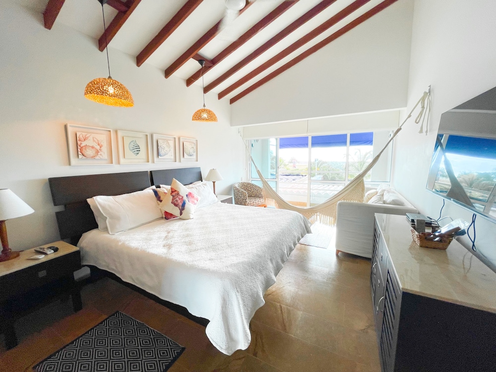 CASA DEL MAR
