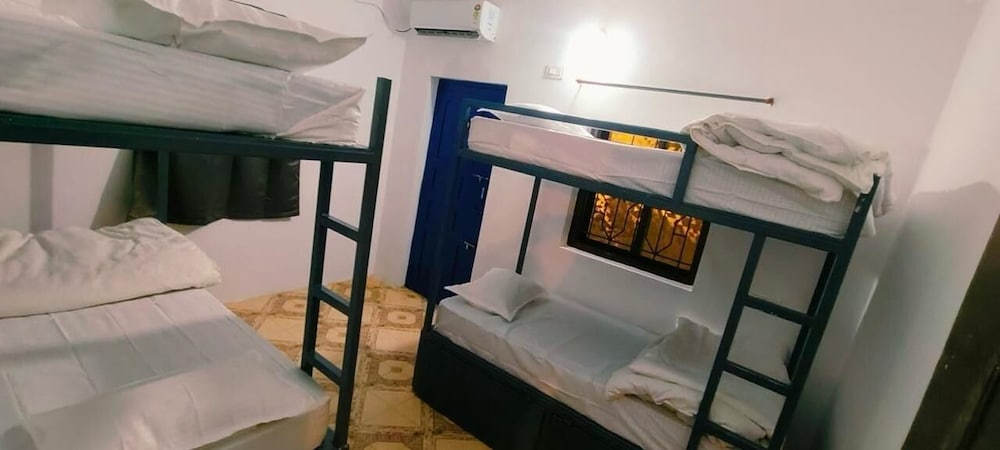 Karma Stays Hostel Morjim