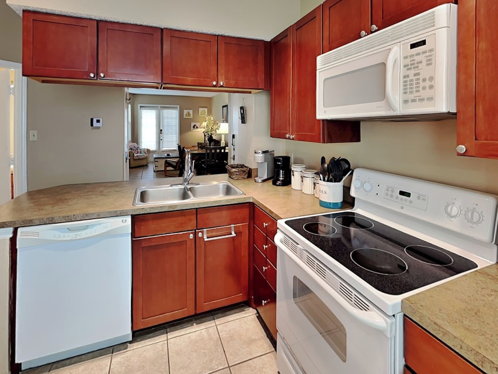 The Lazy Turtle by Silver Sands Vacation Rentals