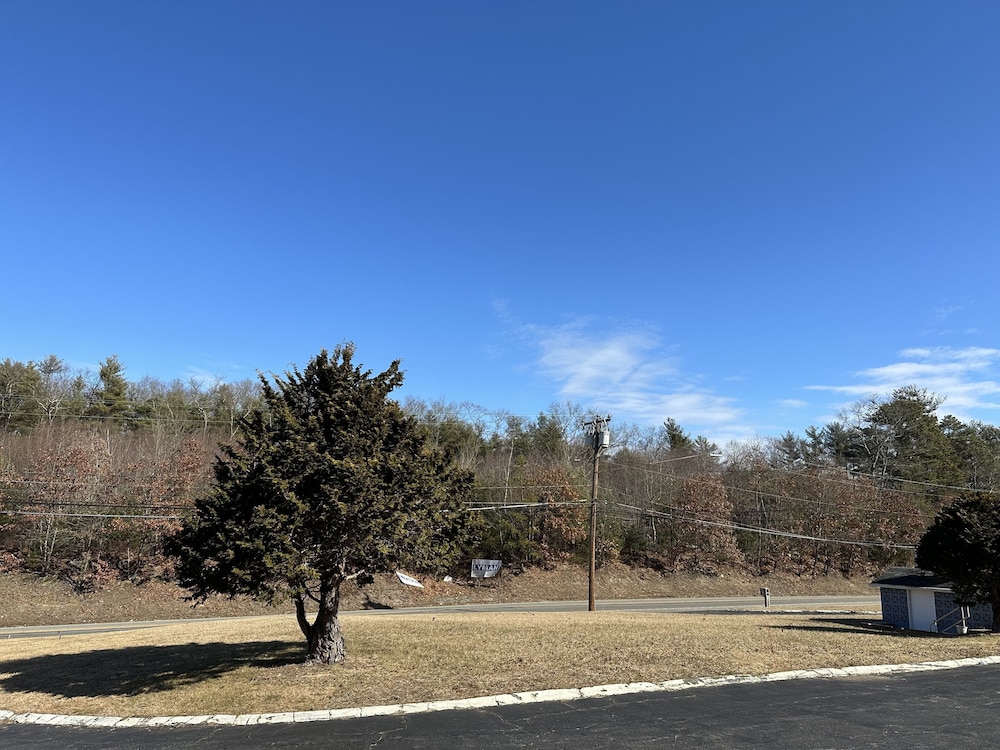 Budget Inn Dayville - Property Image 14