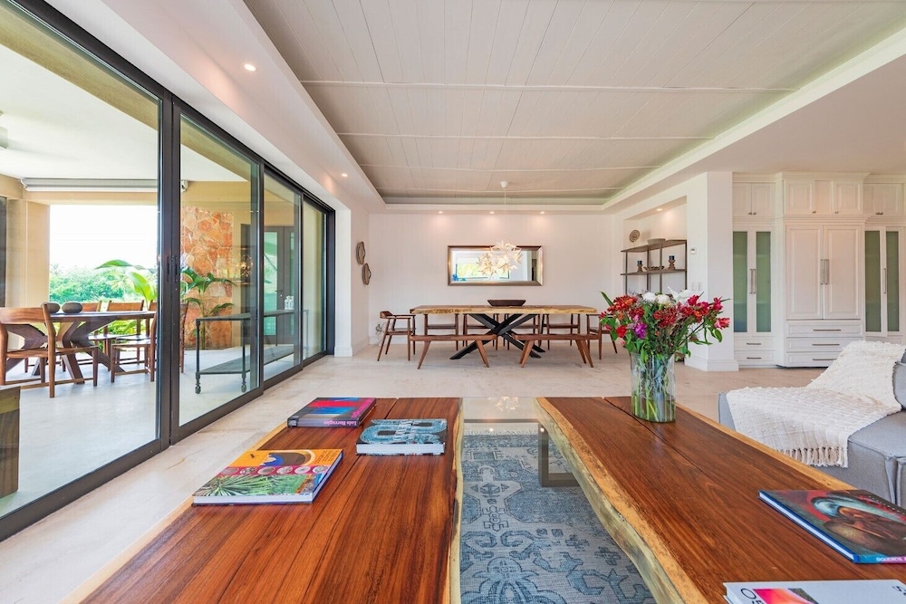 Premium 3 Bedroom Condo - Property Image 10