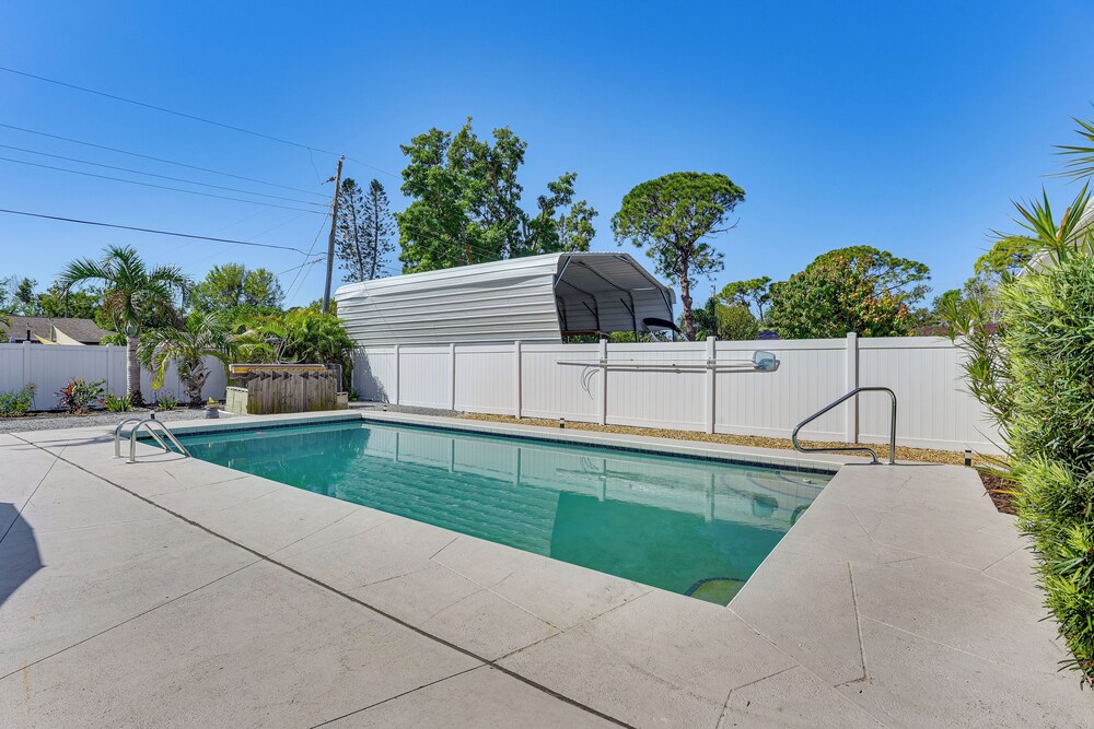 9 Mi to Coquina Beach: Home w/ Pool & BBQ