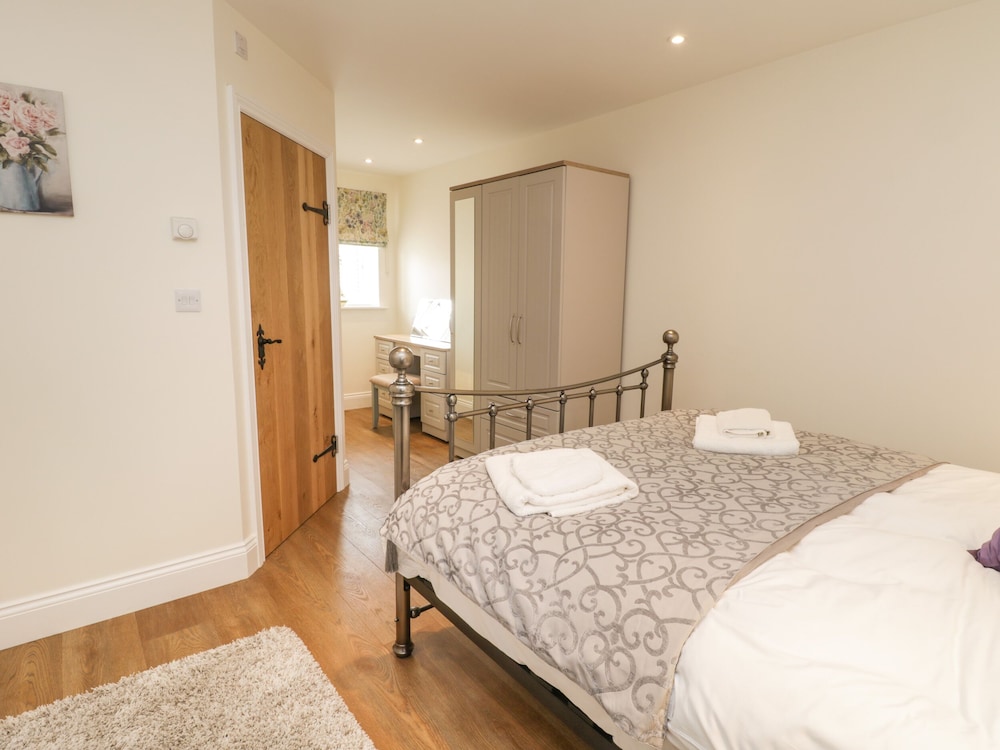 Abbey View Cottage at Broadings Farm